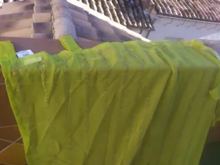 Cortina verde de gasa