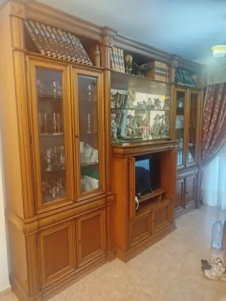Mueble de salón de madera