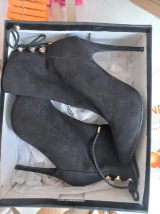 Stivaletti tacco a spillo Primadonna n.39