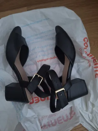 Sandalias negras Gianni Berni