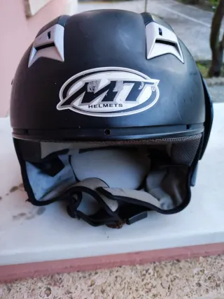 Casco de moto MT Helmets