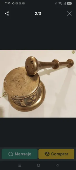 Almirez o mortero antiguo de bronce