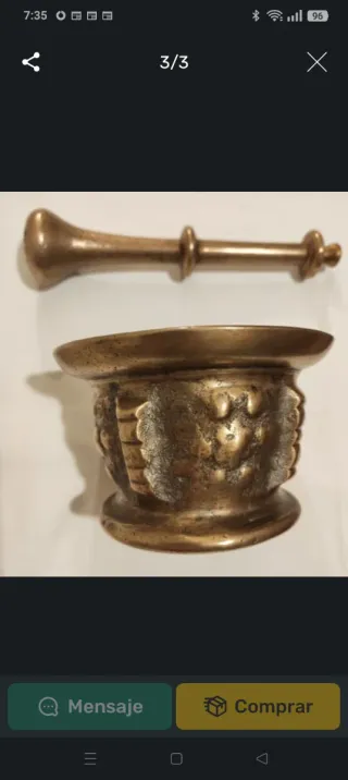 Almirez o mortero antiguo de bronce