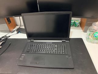 Portátil Gaming i7 32GB RAM GTX SSD 17”