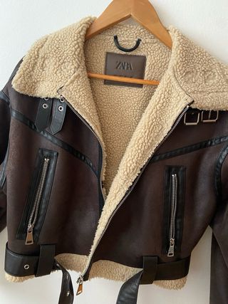 Chaqueta Zara borreguito marrón talla M