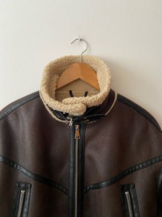 Chaqueta Zara borreguito marrón talla M