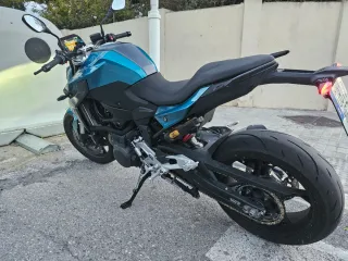 BMW F900R 105CV FULL EXTRAS