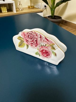 Porta tovaglioli in porcellana con rose