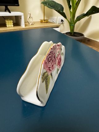 Porta tovaglioli in porcellana con rose