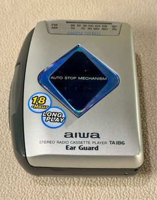 Aiwa HS-TA186 vintage walkman.Solo la radio funcio