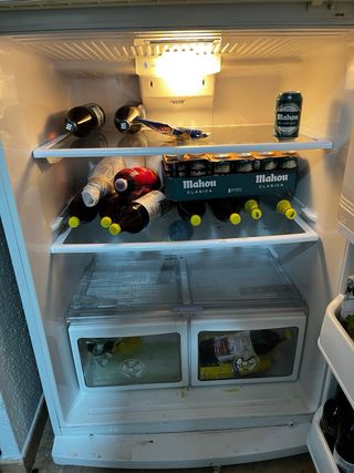 Nevera LG blanca con dispensador