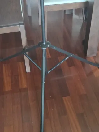 Pantalla Proyector 112 con Trípode