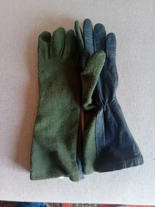Guantes militares tela hilo kevlar y piel cabrito