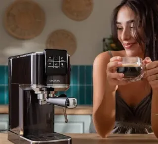 Cafetera cecotec cafelizzia coldbrew