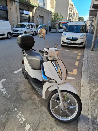 Piaggio Liberty 125 Scooter Blanca
