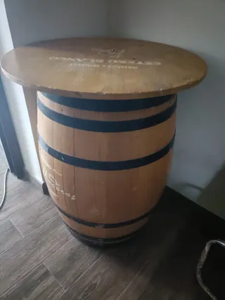 Barril decorativo tipo mesa de madera