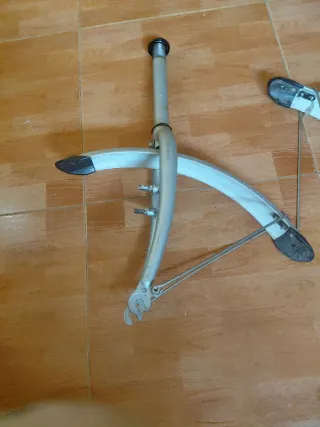 Horquilla y guardabarros bicicleta  20 pulgadas