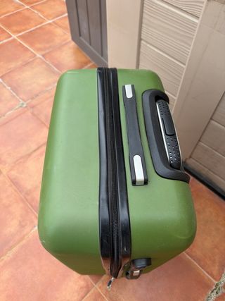 Maleta Olys Verde con Ruedas