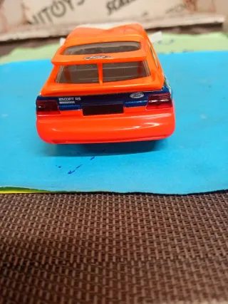 Scalextric Ford Escort Cosworth Sainz Escala 1.32