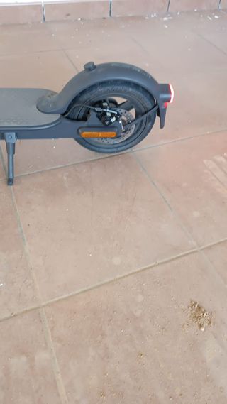 Patinete Eléctrico Xiaomi Mi Essential