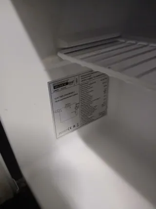 Mini nevera Ikea blanca