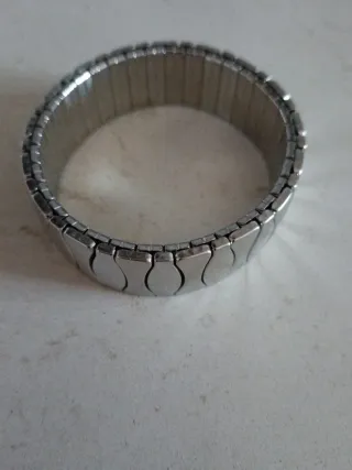 Bracciale a molla di acciaio color argento