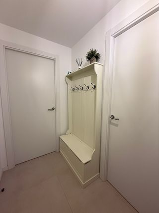 Mueble Perchero Blanco con Banco y Arcón