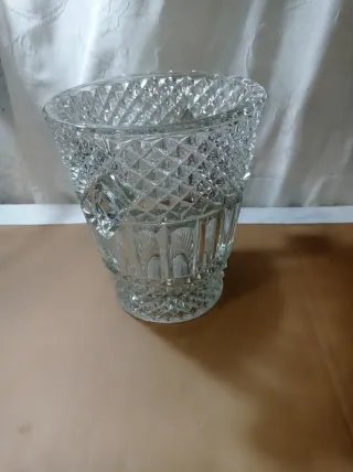 Jarrón de cristal con asas