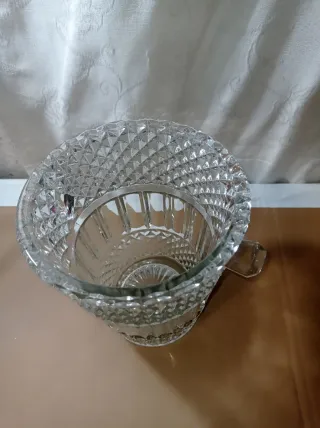 Jarrón de cristal con asas