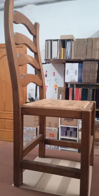 Lote 6 Sillas Madera y Enea