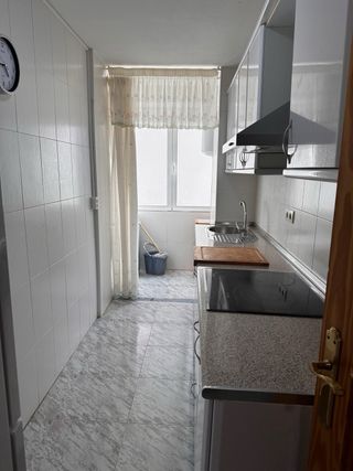 Cocina blanca moderna desmontaje requerido