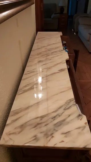 Aparador madera maciza tallada mármol