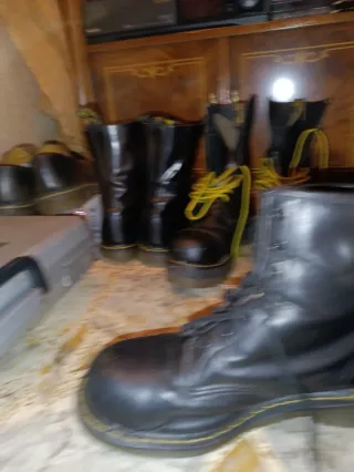 Stivali Dr. Martens Neri con Punta in Acciaio Taglia 45