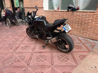 Se cambia Kawasaki Z1000 naked o escucho ofertas