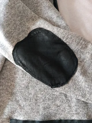 Chaqueta con capucha fina mujer