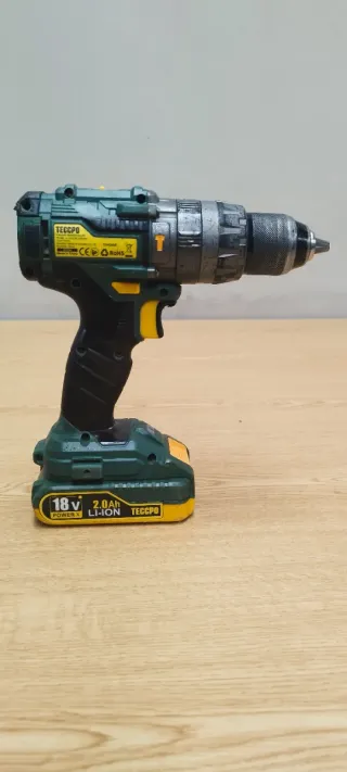 Atornillador Teccpo 18V con Batería y Cargador