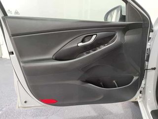 Hyundai i30 Essence 1.5 DPI 110 5p