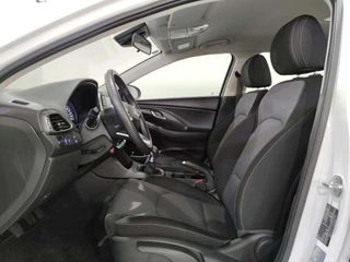 Hyundai i30 Essence 1.5 DPI 110 5p