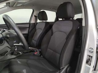 Hyundai i30 Essence 1.5 DPI 110 5p