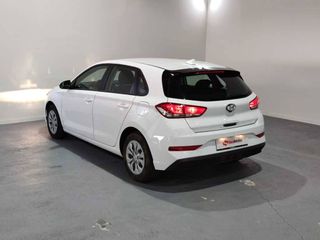 Hyundai i30 Essence 1.5 DPI 110 5p