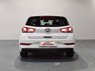 Hyundai i30 Essence 1.5 DPI 110 5p