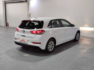 Hyundai i30 Essence 1.5 DPI 110 5p