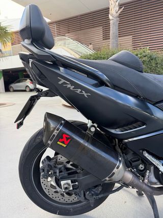 Yamaha T Max 530 Iron Max Negra