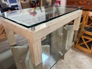 Mesa de centro de cristal y mármol