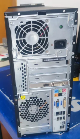 Ordenador Sobremesa HP Negro.