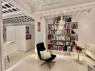 Local comercial en venta en Canillas en Madrid