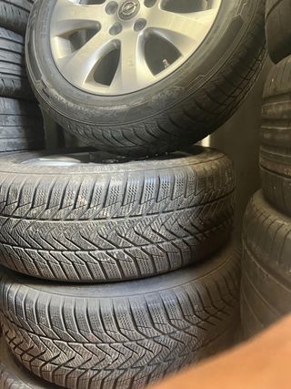 Neumático usado 225/55 R17 101V