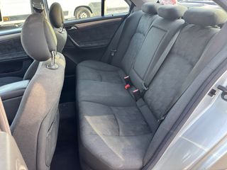 Mercedes-Benz Clase C 2002 ETIQUETA B IMPECABLE