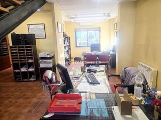 Oficina en venta en Renfe - Bulevar 1º y 2º Fase en Jaén