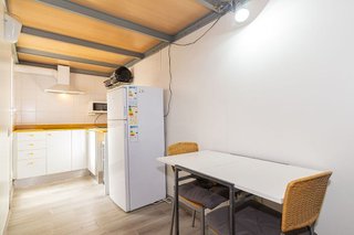 Local comercial en venta en Sants-Badal en Barcelona